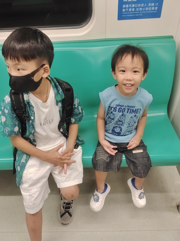 照片標題